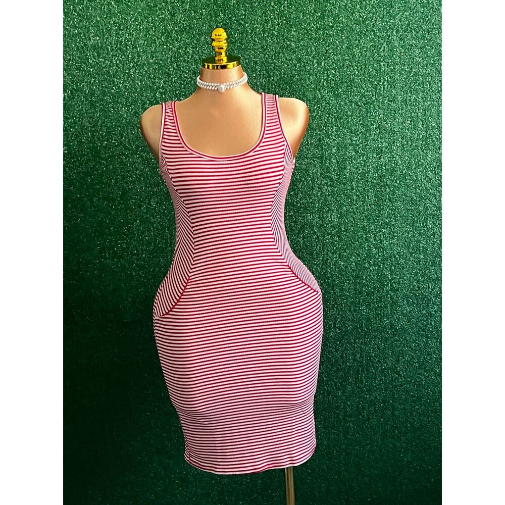 Hot Kiss Women's  Dress Red/White Size M Stripe Scoop Neck Sleeveless